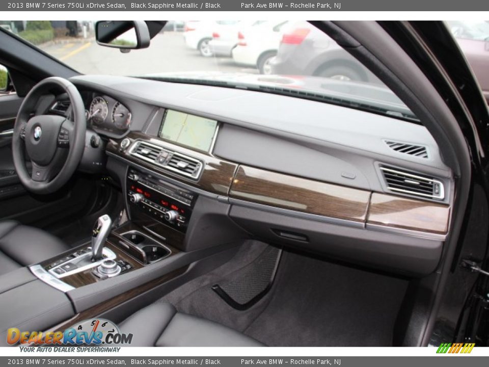 Dashboard of 2013 BMW 7 Series 750Li xDrive Sedan Photo #26