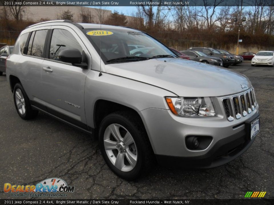 2011 Jeep Compass 2.4 4x4 Bright Silver Metallic / Dark Slate Gray Photo #3