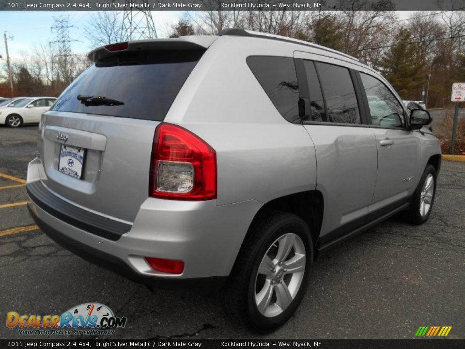 2011 Jeep Compass 2.4 4x4 Bright Silver Metallic / Dark Slate Gray Photo #4