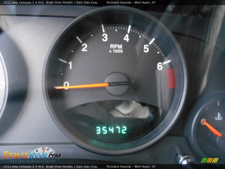 2011 Jeep Compass 2.4 4x4 Bright Silver Metallic / Dark Slate Gray Photo #15