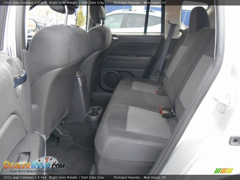 2011 Jeep Compass 2.4 4x4 Bright Silver Metallic / Dark Slate Gray Photo #18