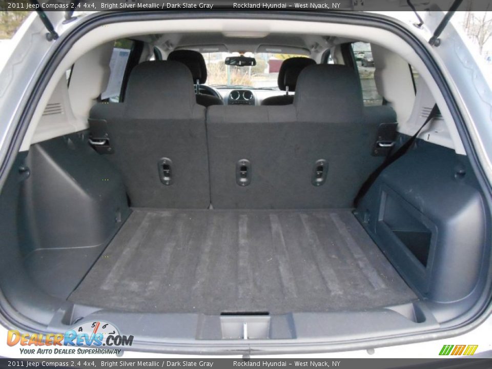 2011 Jeep Compass 2.4 4x4 Bright Silver Metallic / Dark Slate Gray Photo #19