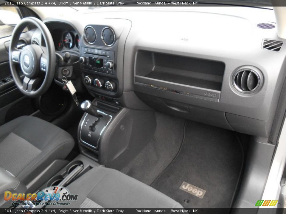2011 Jeep Compass 2.4 4x4 Bright Silver Metallic / Dark Slate Gray Photo #23