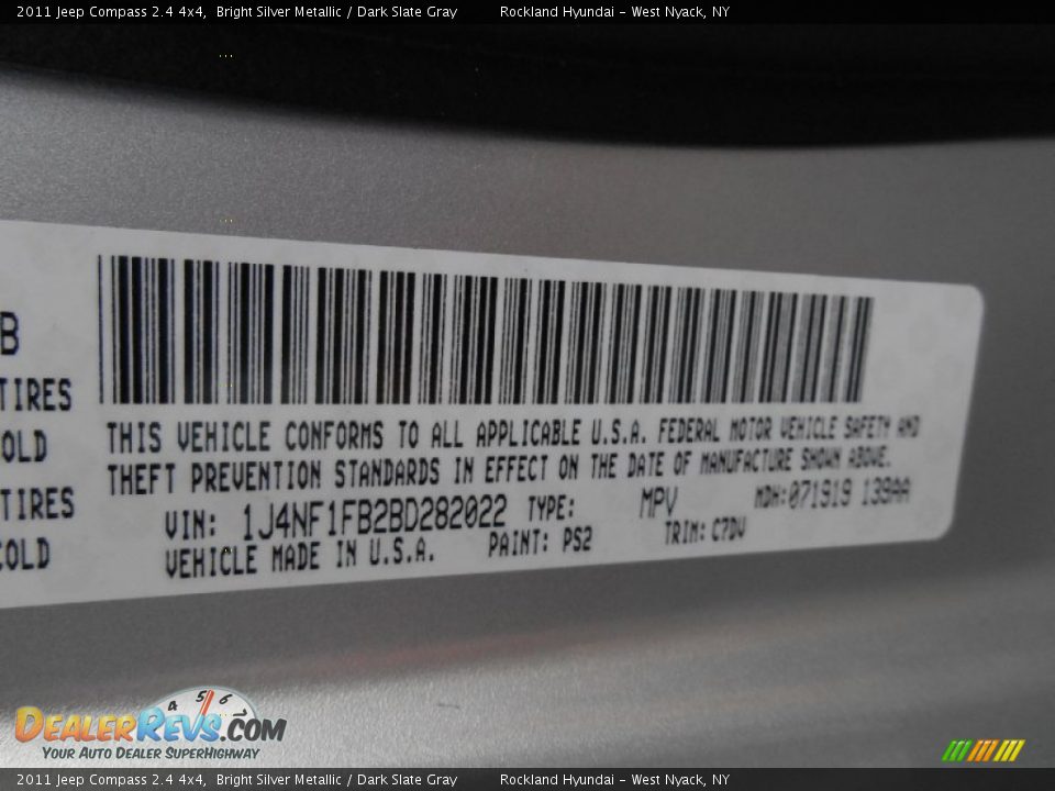 2011 Jeep Compass 2.4 4x4 Bright Silver Metallic / Dark Slate Gray Photo #29