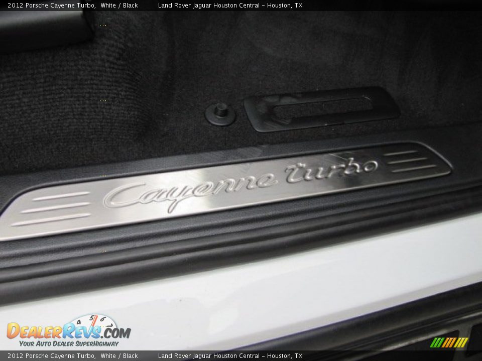 2012 Porsche Cayenne Turbo White / Black Photo #29