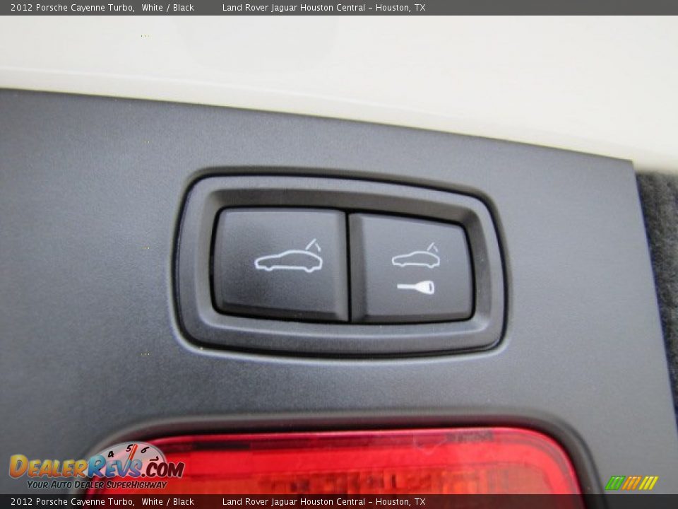 2012 Porsche Cayenne Turbo White / Black Photo #34