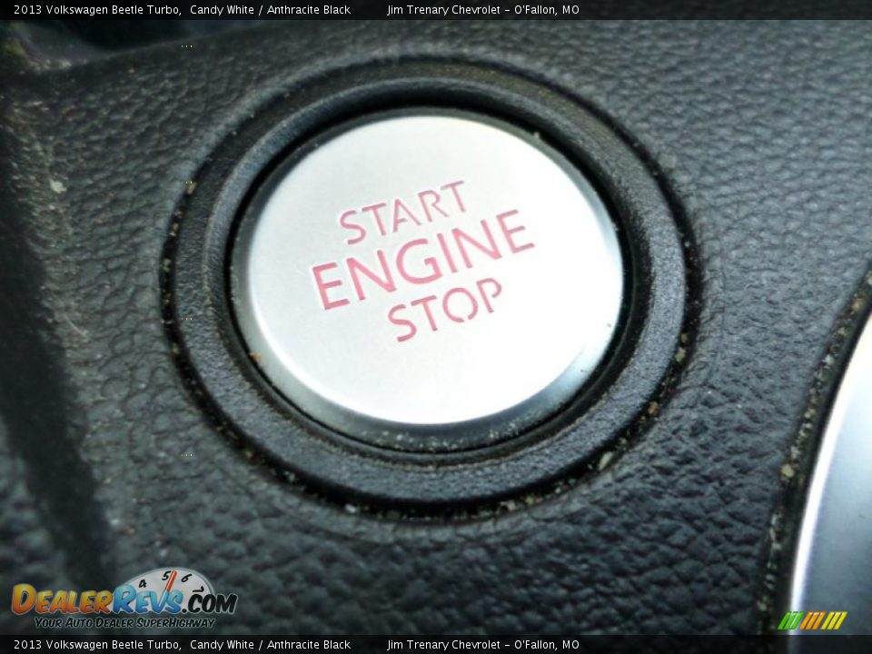2013 Volkswagen Beetle Turbo Candy White / Anthracite Black Photo #31