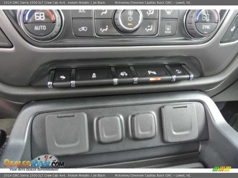 Controls of 2014 GMC Sierra 1500 SLT Crew Cab 4x4 Photo #10