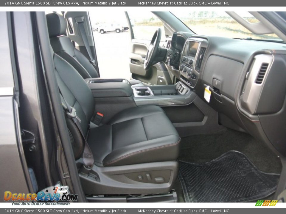 Front Seat of 2014 GMC Sierra 1500 SLT Crew Cab 4x4 Photo #16