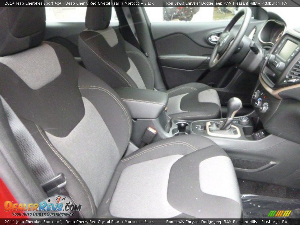 Front Seat of 2014 Jeep Cherokee Sport 4x4 Photo #9