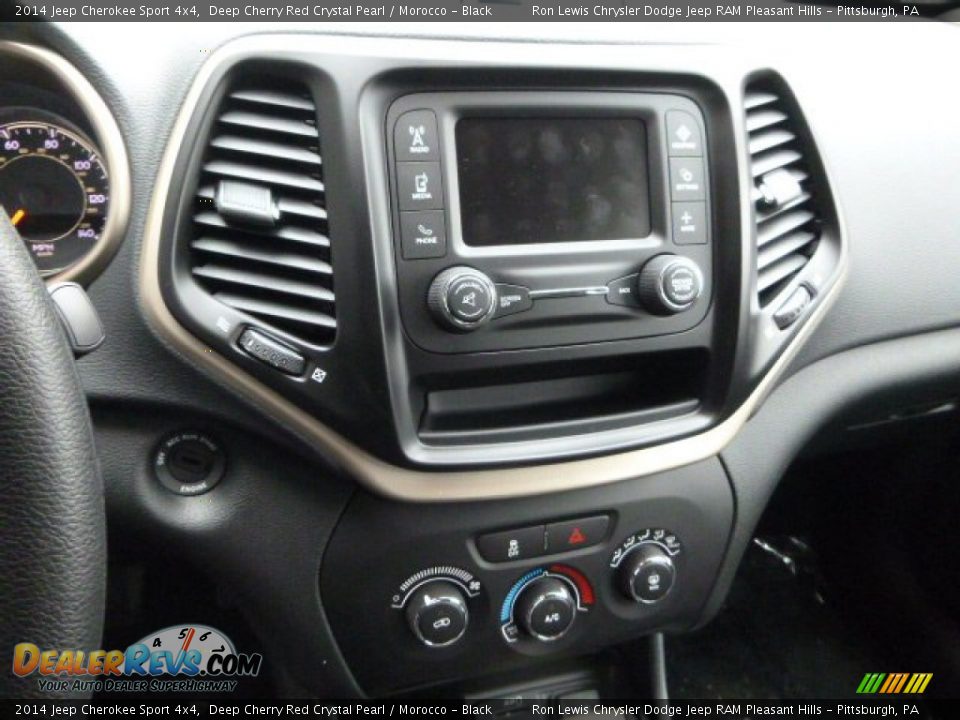 Controls of 2014 Jeep Cherokee Sport 4x4 Photo #19