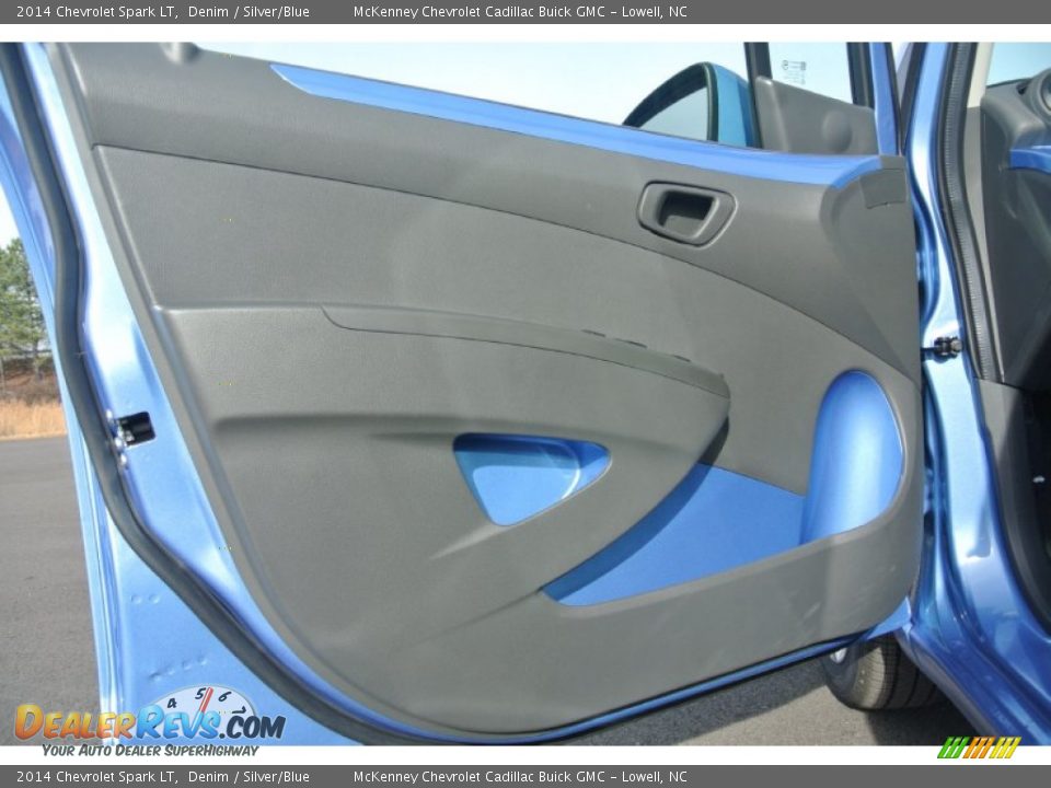 Door Panel of 2014 Chevrolet Spark LT Photo #7