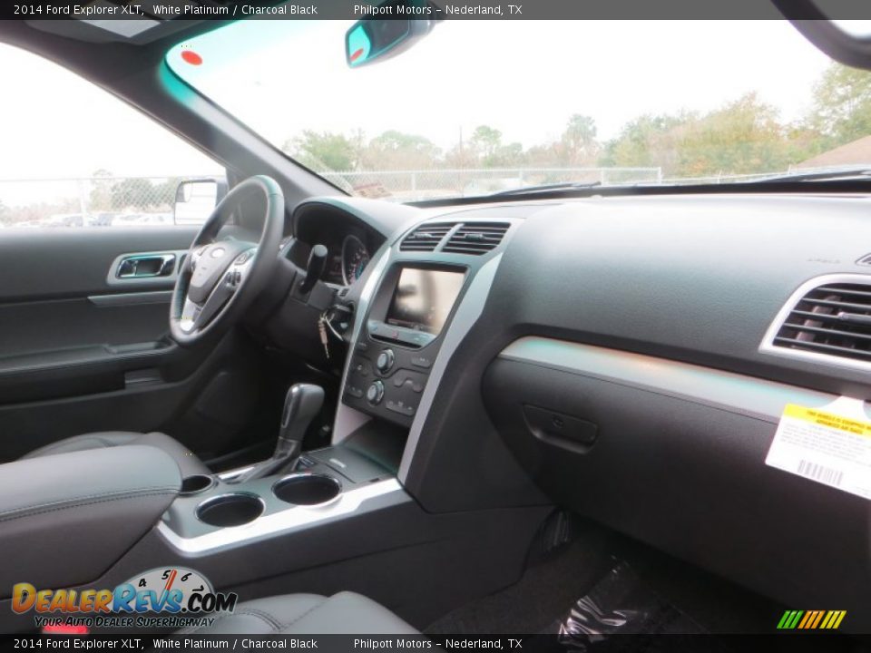 2014 Ford Explorer XLT White Platinum / Charcoal Black Photo #20