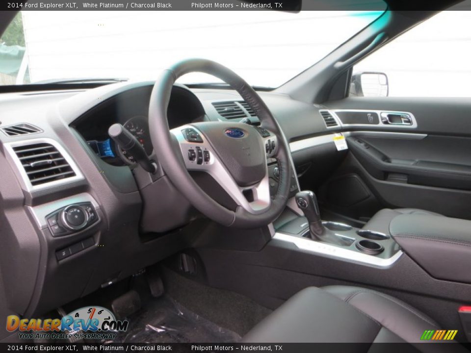 2014 Ford Explorer XLT White Platinum / Charcoal Black Photo #31