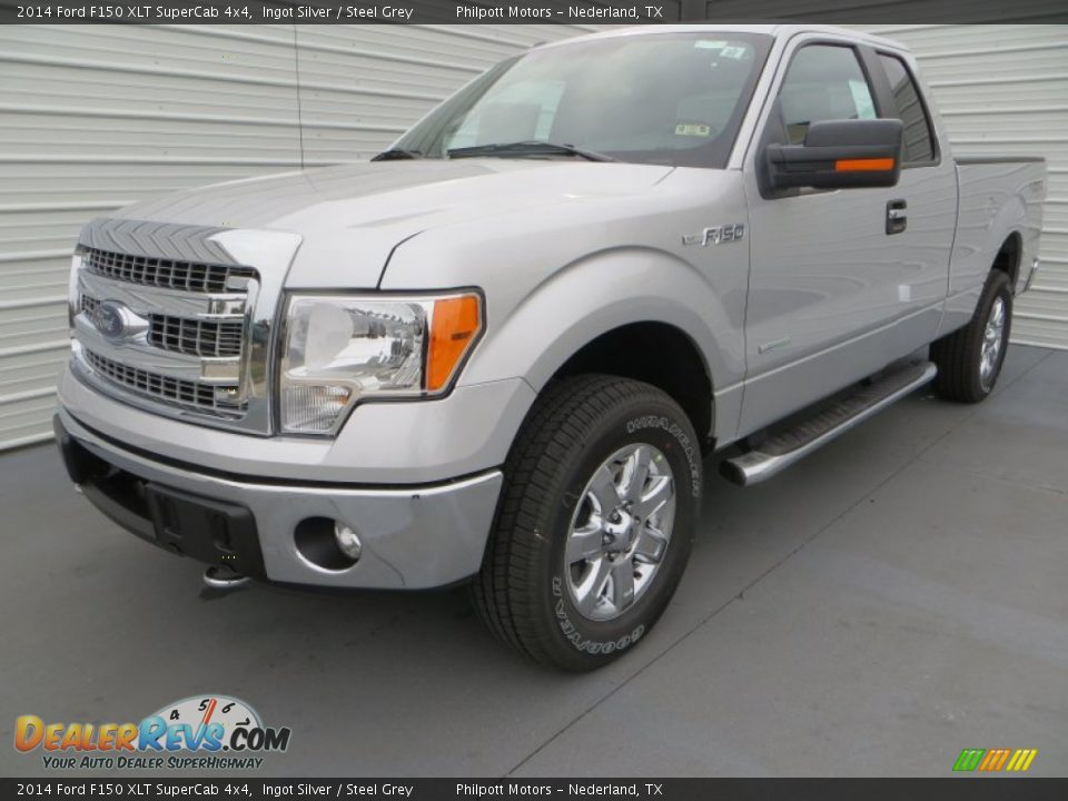 Front 3/4 View of 2014 Ford F150 XLT SuperCab 4x4 Photo #7