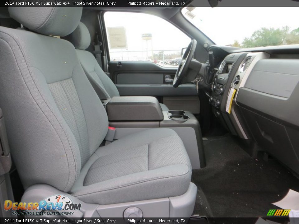 Front Seat of 2014 Ford F150 XLT SuperCab 4x4 Photo #21