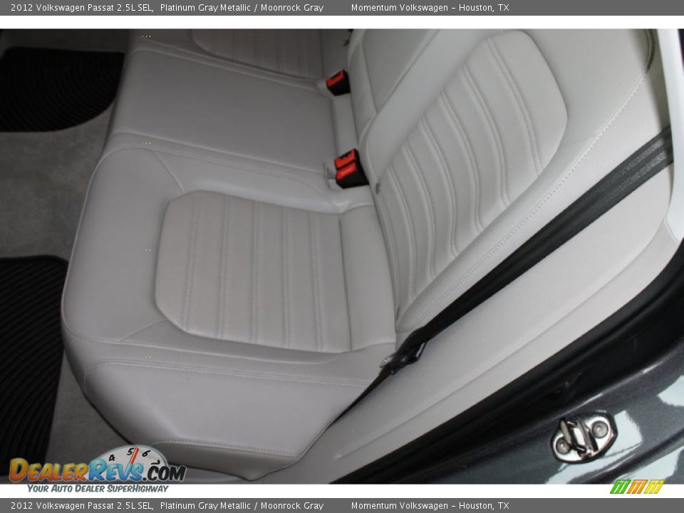 2012 Volkswagen Passat 2.5L SEL Platinum Gray Metallic / Moonrock Gray Photo #26