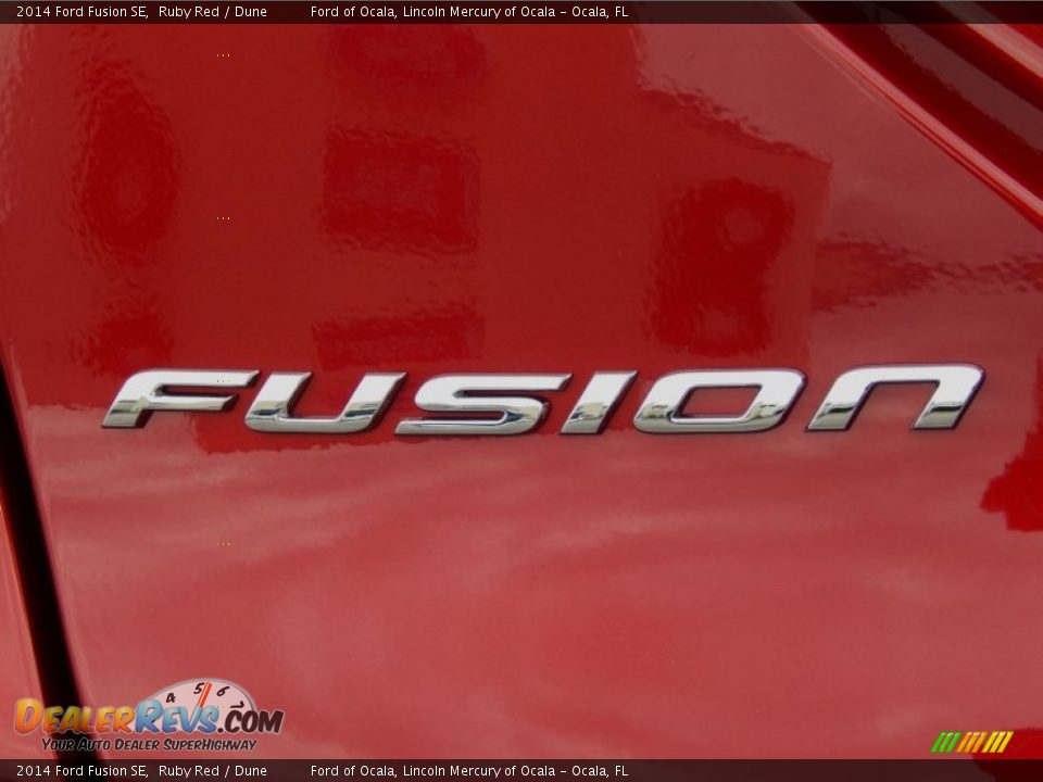 2014 Ford Fusion SE Ruby Red / Dune Photo #4