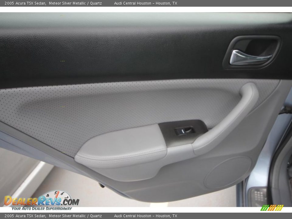 2005 Acura TSX Sedan Meteor Silver Metallic / Quartz Photo #22