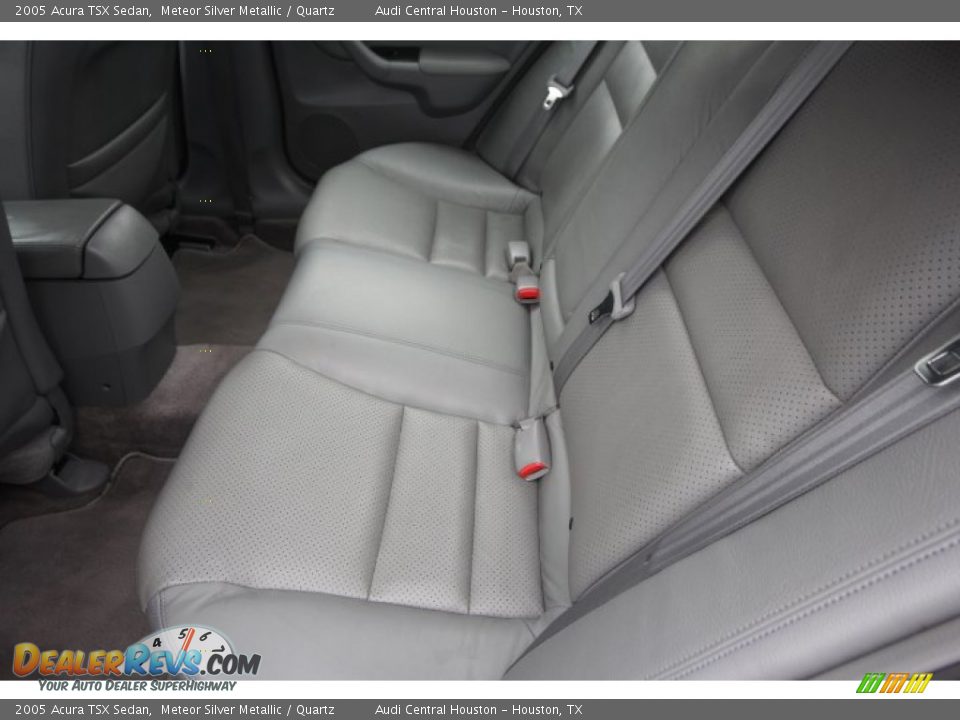 2005 Acura TSX Sedan Meteor Silver Metallic / Quartz Photo #23