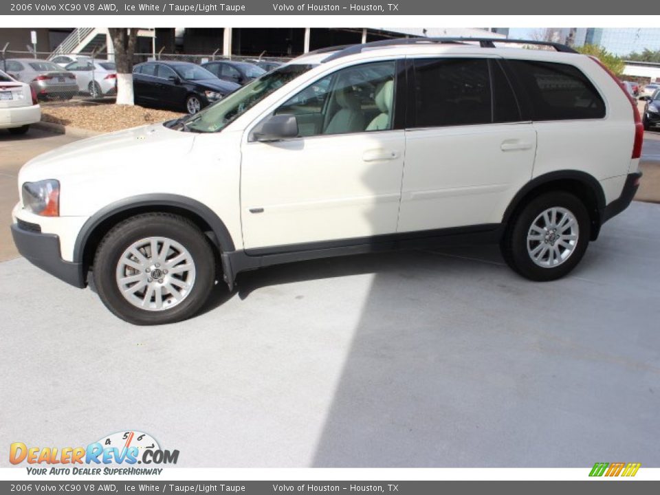 2006 Volvo XC90 V8 AWD Ice White / Taupe/Light Taupe Photo #4