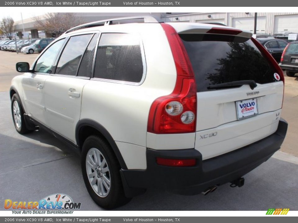 2006 Volvo XC90 V8 AWD Ice White / Taupe/Light Taupe Photo #5