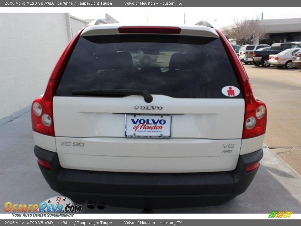 2006 Volvo XC90 V8 AWD Ice White / Taupe/Light Taupe Photo #6
