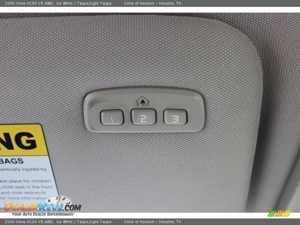 2006 Volvo XC90 V8 AWD Ice White / Taupe/Light Taupe Photo #20