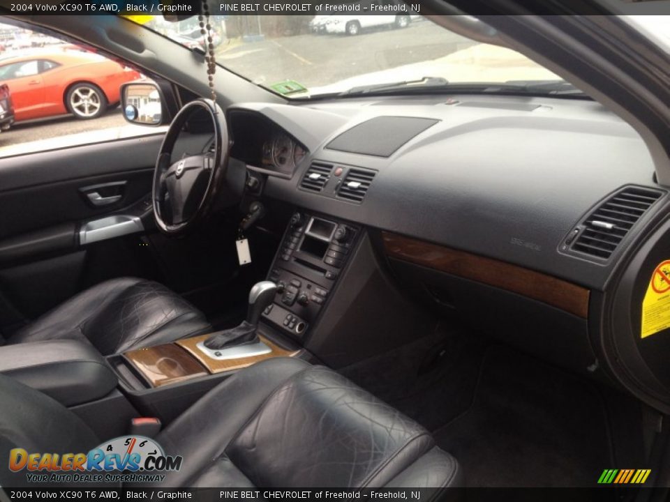 2004 Volvo XC90 T6 AWD Black / Graphite Photo #10