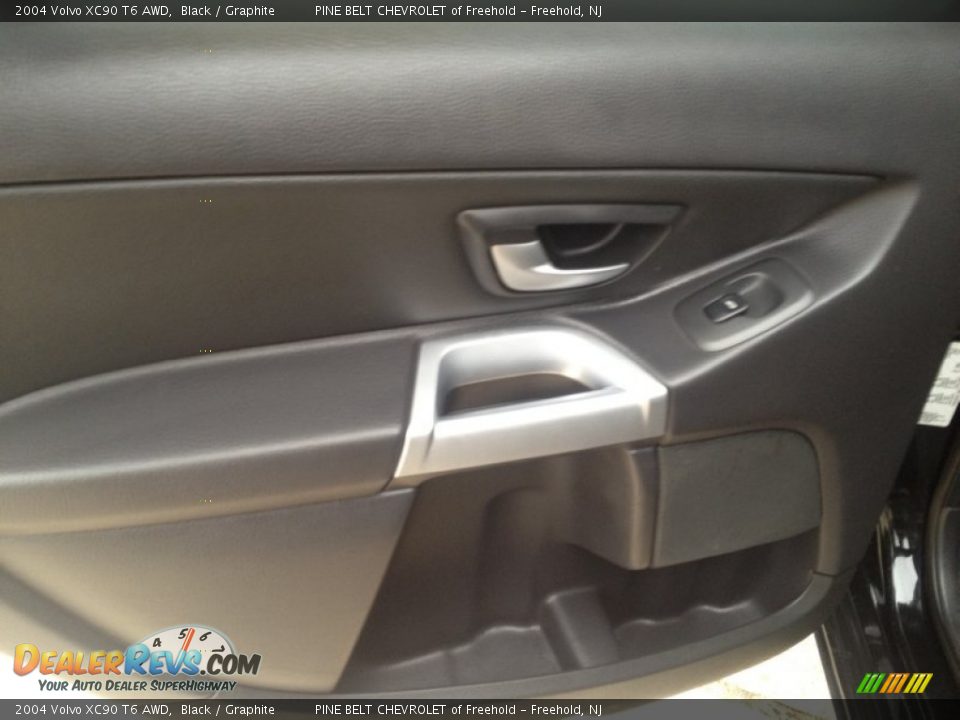 2004 Volvo XC90 T6 AWD Black / Graphite Photo #21