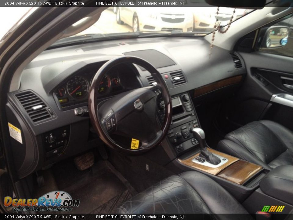 2004 Volvo XC90 T6 AWD Black / Graphite Photo #24