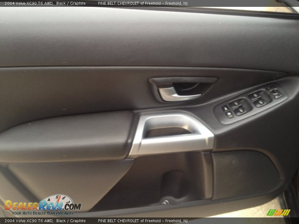 2004 Volvo XC90 T6 AWD Black / Graphite Photo #25