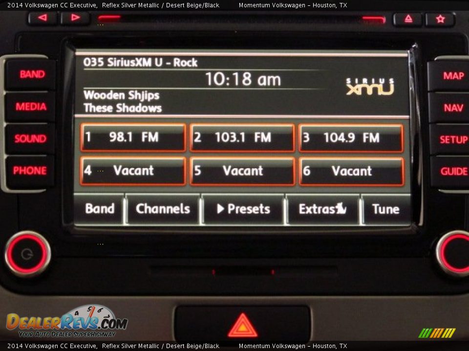 2014 Volkswagen CC Executive Reflex Silver Metallic / Desert Beige/Black Photo #18