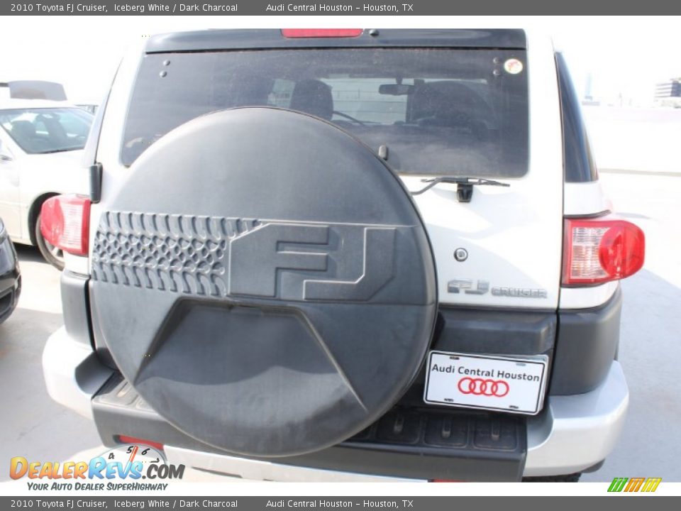 2010 Toyota FJ Cruiser Iceberg White / Dark Charcoal Photo #8