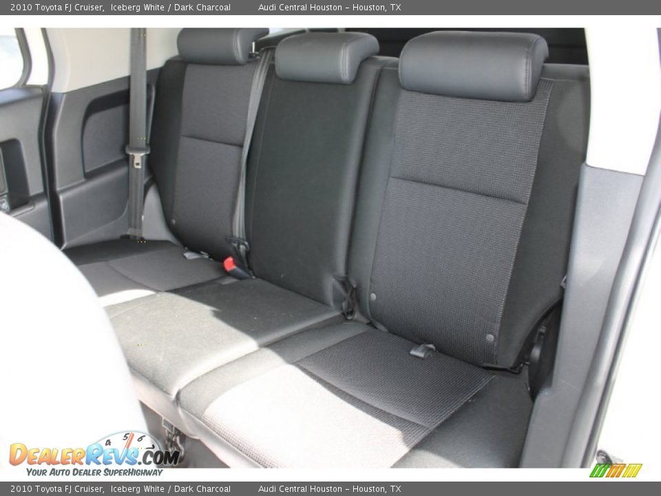 2010 Toyota FJ Cruiser Iceberg White / Dark Charcoal Photo #18