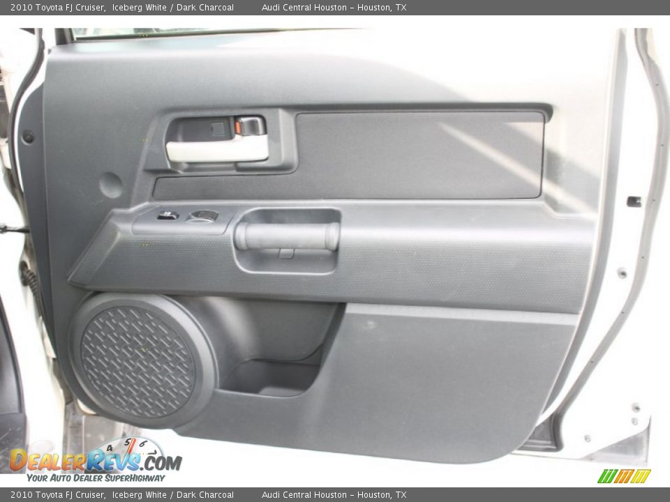 2010 Toyota FJ Cruiser Iceberg White / Dark Charcoal Photo #20
