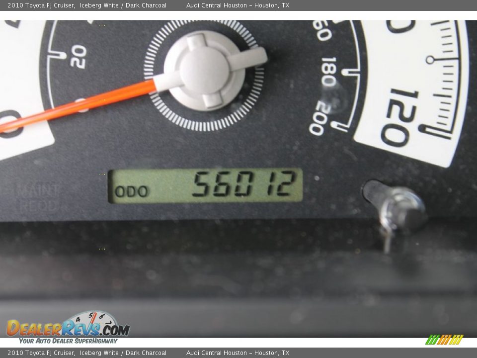 2010 Toyota FJ Cruiser Iceberg White / Dark Charcoal Photo #24