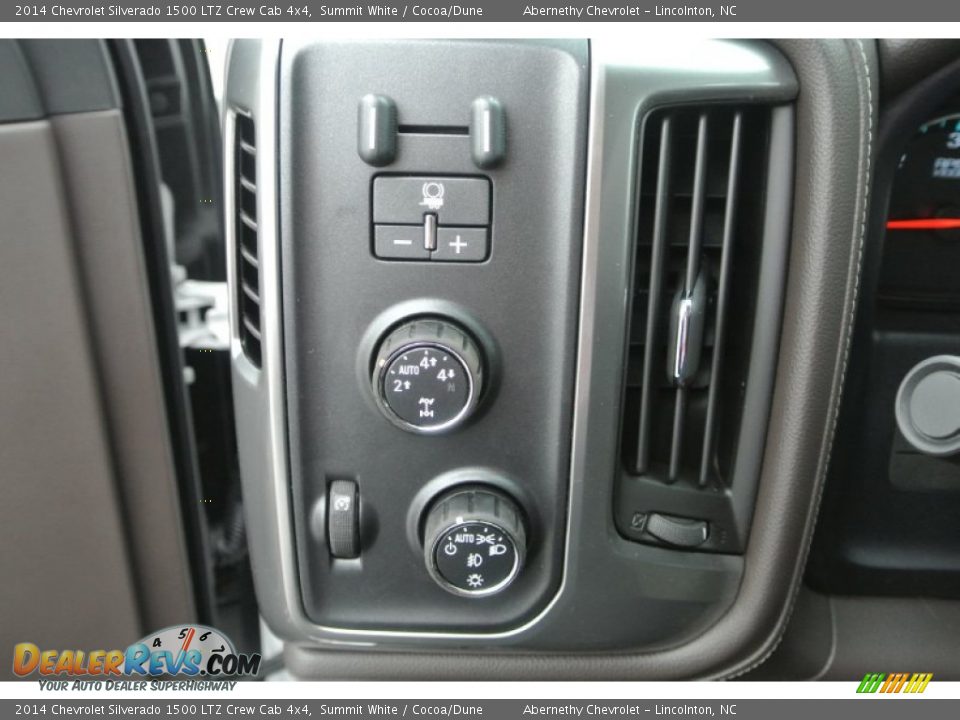 2014 Chevrolet Silverado 1500 LTZ Crew Cab 4x4 Summit White / Cocoa/Dune Photo #10
