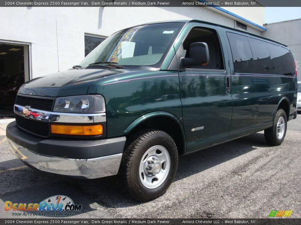 2004 Chevrolet Express 2500 Passenger Van Dark Green Metallic / Medium Dark Pewter Photo #1