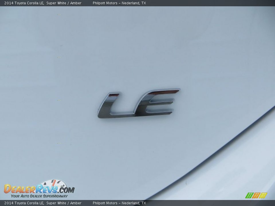 2014 Toyota Corolla LE Super White / Amber Photo #14