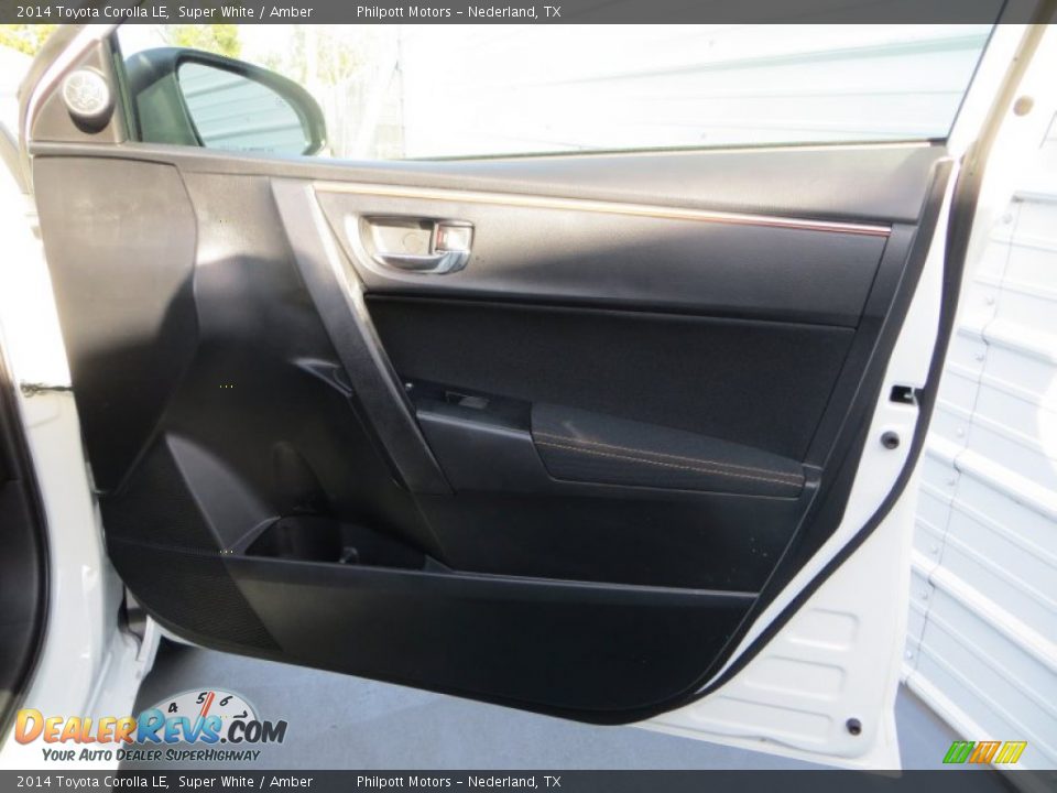2014 Toyota Corolla LE Super White / Amber Photo #16