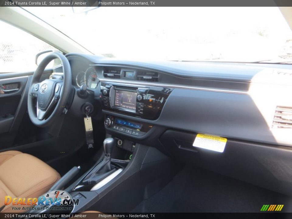 2014 Toyota Corolla LE Super White / Amber Photo #17