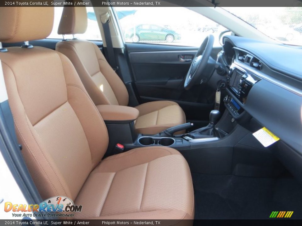2014 Toyota Corolla LE Super White / Amber Photo #18
