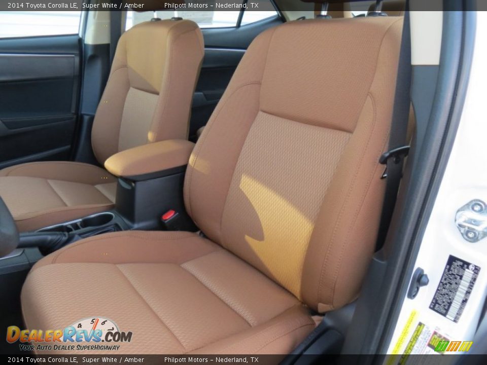 2014 Toyota Corolla LE Super White / Amber Photo #26