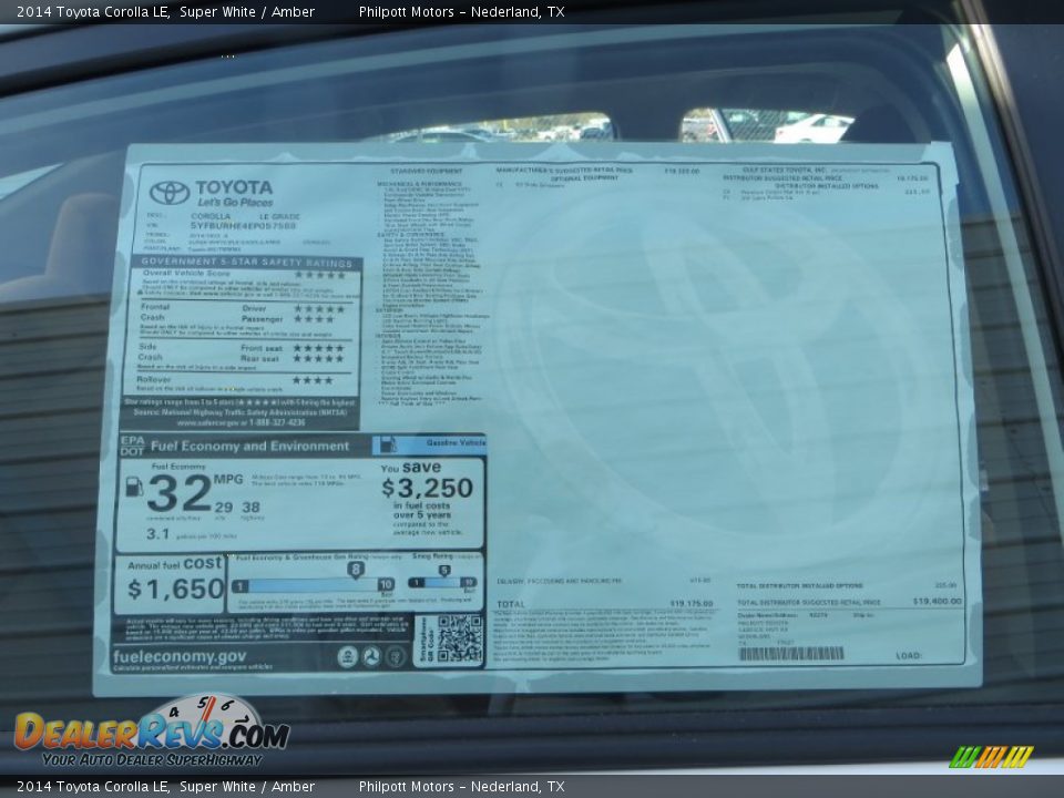 2014 Toyota Corolla LE Super White / Amber Photo #34