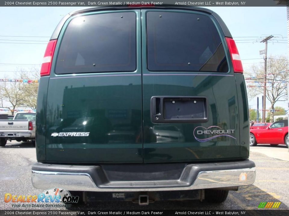 2004 Chevrolet Express 2500 Passenger Van Dark Green Metallic / Medium Dark Pewter Photo #5