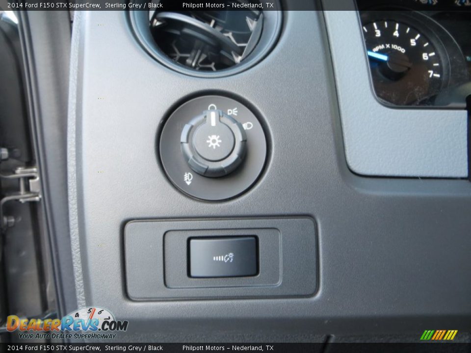 Controls of 2014 Ford F150 STX SuperCrew Photo #35