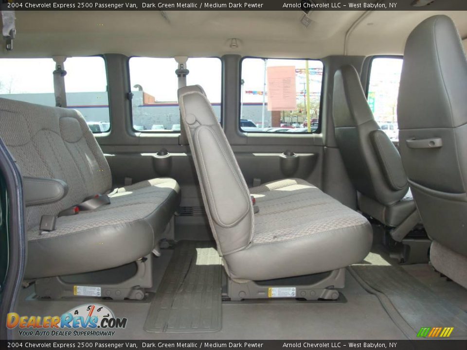 2004 Chevrolet Express 2500 Passenger Van Dark Green Metallic / Medium Dark Pewter Photo #13