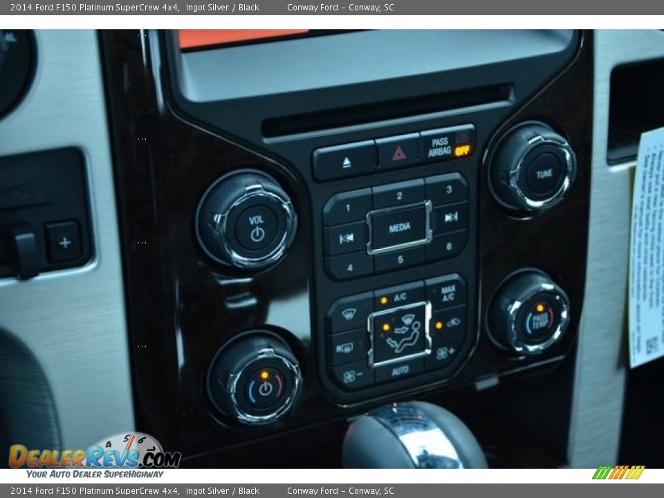 Controls of 2014 Ford F150 Platinum SuperCrew 4x4 Photo #30