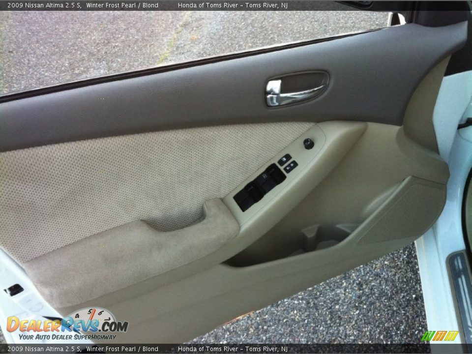 2009 Nissan Altima 2.5 S Winter Frost Pearl / Blond Photo #9